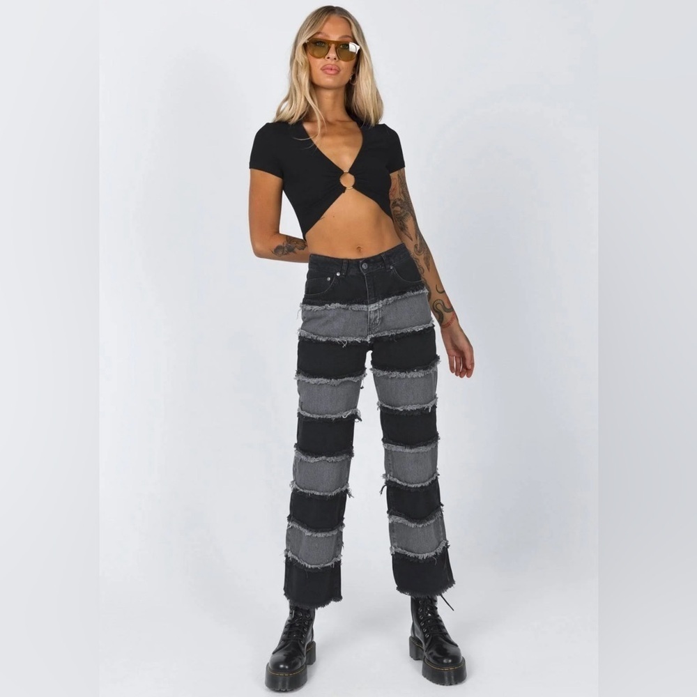 The Ragged Priest - Women's
Infringement Charcoal Black Straight Jeans Size 28